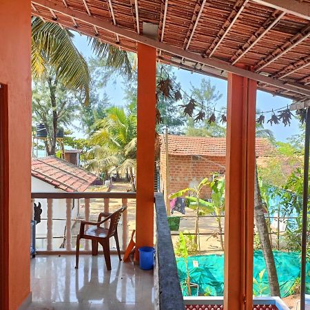 Hotel Golden Wings Cafe Gokarna  Zewnętrze zdjęcie