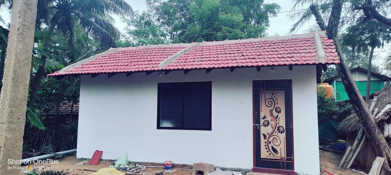 Hotel Golden Wings Cafe Gokarna  Zewnętrze zdjęcie